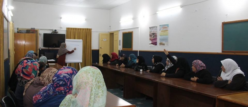 جمعية عايشة تنفذ ورشة عمل حول الإدمان ومخاطره 